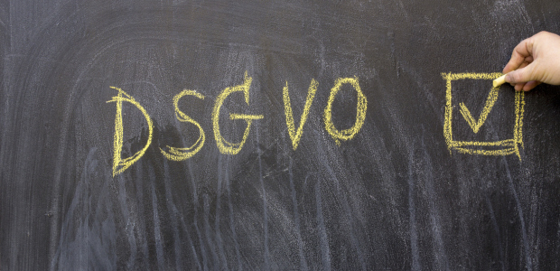 Schiefertafel DSGVO - © iStock/gabort71 Schiefertafel DSGVO - © iStock/gabort71